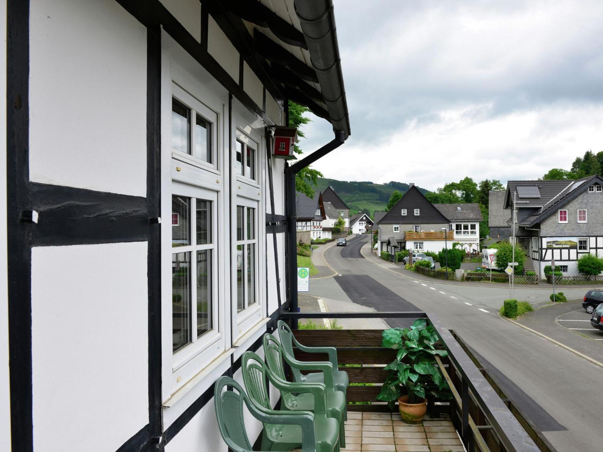 Cozy Holiday Home With Wifi In Hochsauerland Elpe Bagian luar foto